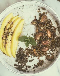 Coconut-Banana-Oats-Smoothie-Bowl-with-Crunchy-Black-Sesame-Quinoa-Cereal-+-Mango.-42